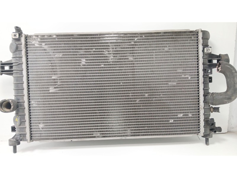Recambio de radiador agua para opel zafira / zafira family b (a05) 1.6 (m75) referencia OEM IAM 13170110 DELPHI 