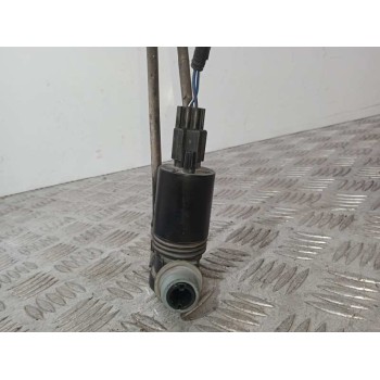 Recambio de bomba limpia para ford fiesta (cb1) trend referencia OEM IAM 8A6117K624AA  2 CABLES