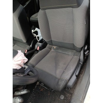 ASIENTO DELANTERO IZQUIERDO 