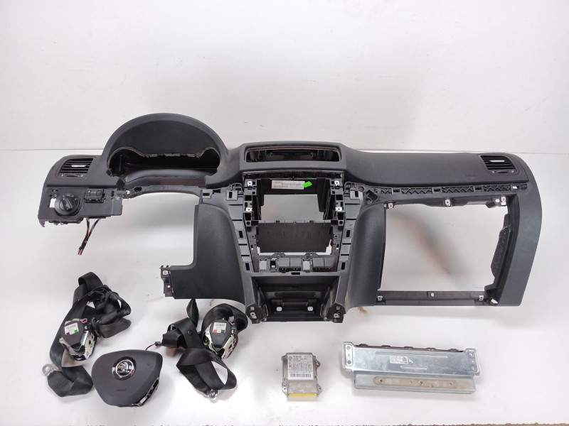 Recambio de kit airbag para skoda yeti (5l) 2.0 tdi referencia OEM IAM   