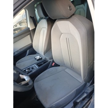 ASIENTO DELANTERO IZQUIERDO 