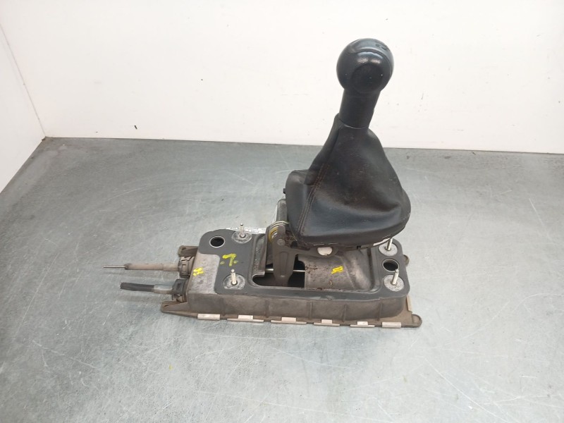 Recambio de palanca cambio para seat altea (5p1) 1.9 tdi referencia OEM IAM 1K0711061A / 1K0711112 1k0711061b 