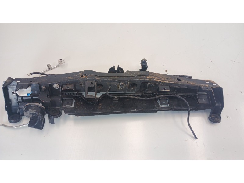 Recambio de travesaño superior para renault kadjar (ha_, hl_) 1.3 tce 140 referencia OEM IAM   