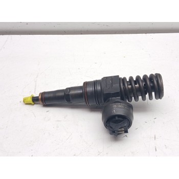 Recambio de inyector para volkswagen passat berlina (3b3) 1.9 tdi referencia OEM IAM 038130073al  