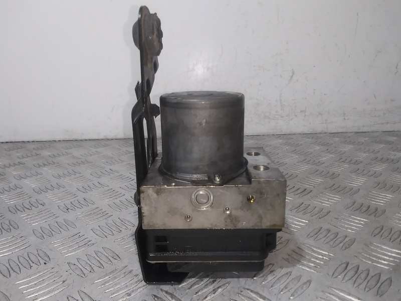 Recambio de abs para renault megane ii classic berlina confort dynamique referencia OEM IAM 8200685699 8200685699 