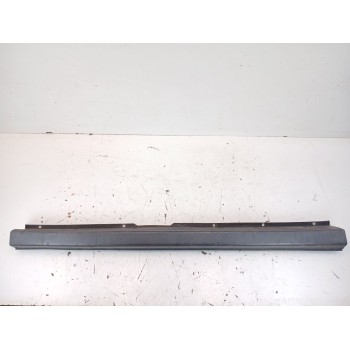 PARAGOLPES TRASERO 13057630701 