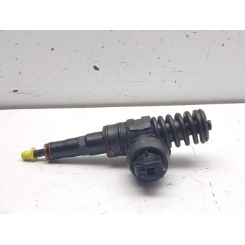 Recambio de inyector para volkswagen passat berlina (3b3) 1.9 tdi referencia OEM IAM 038130073al  