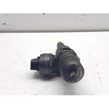 Recambio de inyector para volkswagen passat berlina (3b3) 1.9 tdi referencia OEM IAM 038130073al  