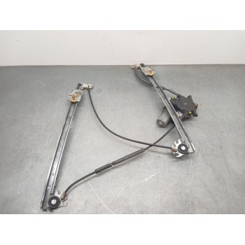 ELEVALUNAS DELANTERO IZQUIERDO D334701 060815 454500018