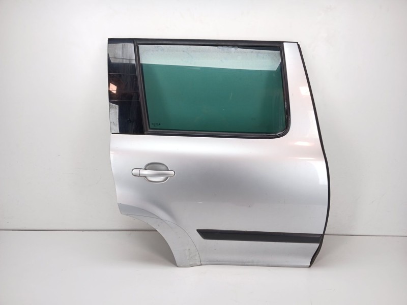 Recambio de puerta trasera derecha para skoda yeti (5l) 2.0 tdi referencia OEM IAM 5L0833056  