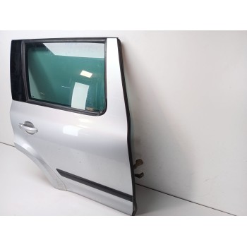 Recambio de puerta trasera derecha para skoda yeti (5l) 2.0 tdi referencia OEM IAM 5L0833056  