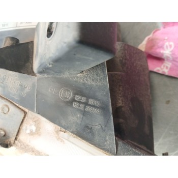 Recambio de faro derecho para nissan primera hatchback (p12) 2.2 dci referencia OEM IAM 26010AU800  E131252404
