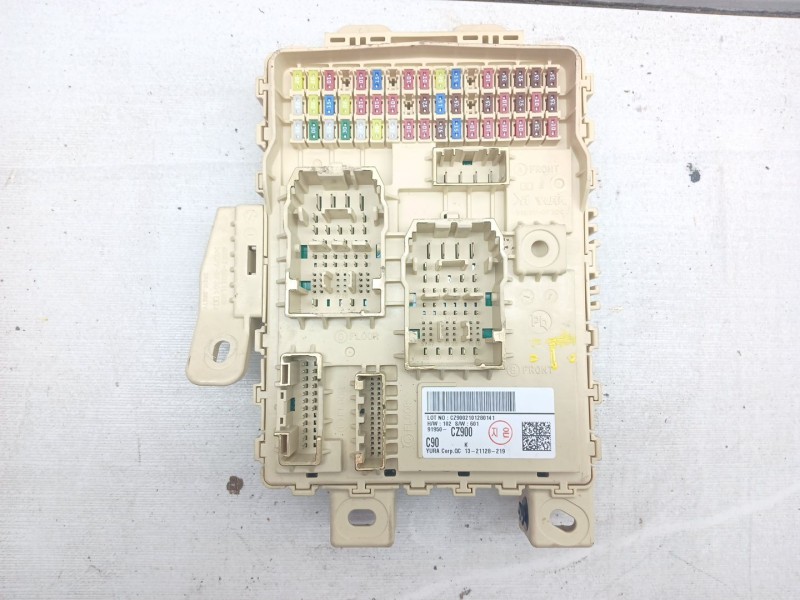 Recambio de caja reles / fusibles para hyundai tucson 1.6 hybrid 4x4 referencia OEM IAM 91950CZ900  