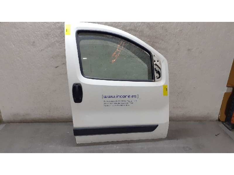 Recambio de puerta delantera derecha para fiat fiorino básico referencia OEM IAM   