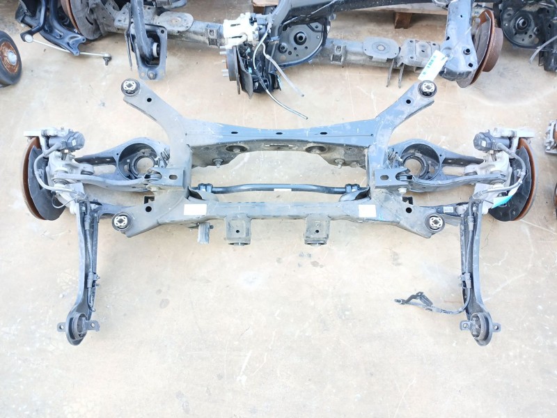 Recambio de puente trasero para hyundai tucson 1.6 hybrid 4x4 referencia OEM IAM 55405N9250  