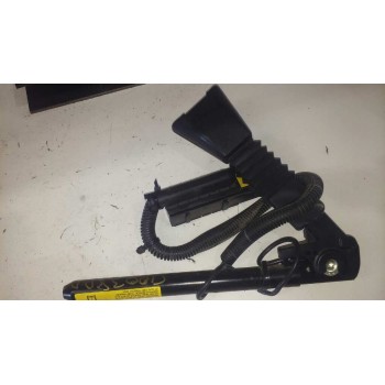 PRETENSOR AIRBAG DERECHO ENGANCHE 