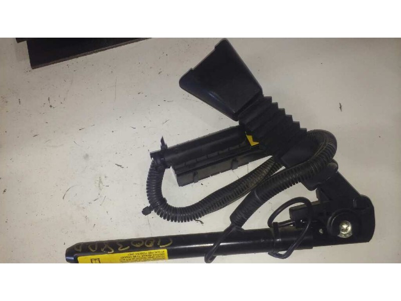 Recambio de pretensor airbag derecho para opel corsa c club referencia OEM IAM  ENGANCHE 