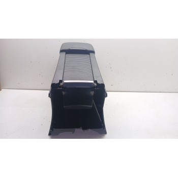 Recambio de apoyabrazos central para volvo v60 i (155) d3 / d4 referencia OEM IAM 30755596 39819457 30791467