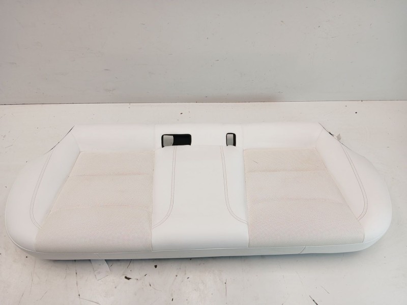 Recambio de asientos traseros para tesla model 3 (5yj3) ev awd referencia OEM IAM   
