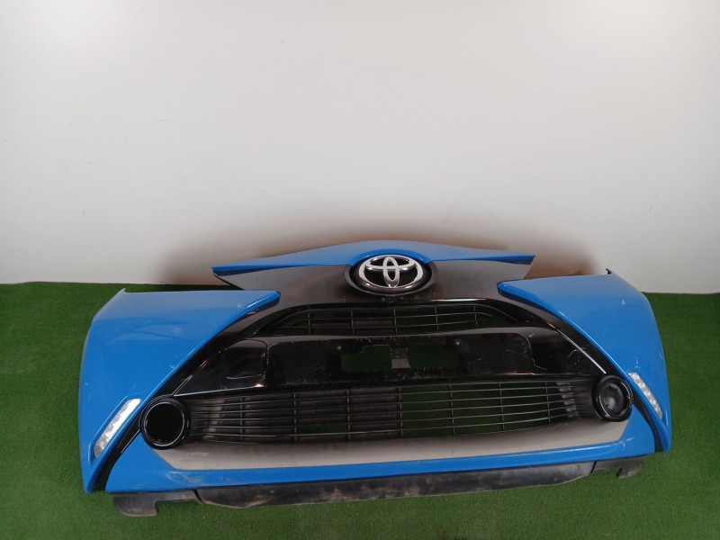 Recambio de paragolpes delantero para toyota aygo (_b4_) 1.0 (kgb40) referencia OEM IAM 521190h140 soporte roto 
