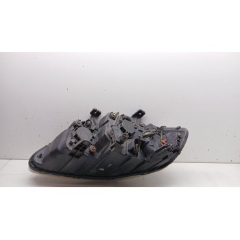 Recambio de faro derecho para ssangyong rodius i 2.7 xdi referencia OEM IAM   