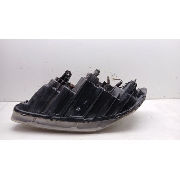 Recambio de faro derecho para ssangyong rodius i 2.7 xdi referencia OEM IAM   