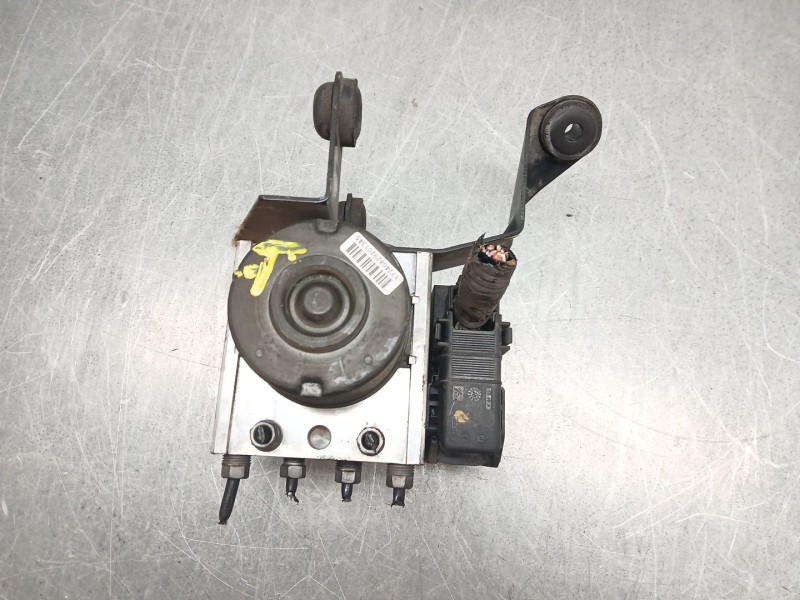 Recambio de abs para mazda 3 sedán (bk) 1.6 di turbo (bk12y) referencia OEM IAM 3M512M110CA  