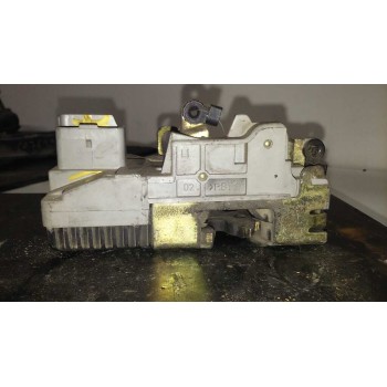 Recambio de cerradura puerta trasera izquierda para peugeot 206 berlina xt referencia OEM IAM  FICHA OVAL, 6 PINS. 5P