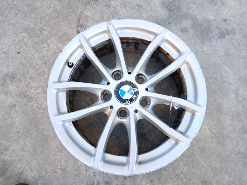 Recambio de llanta trasera derecha para bmw 1 (f20) 118 d referencia OEM IAM 7JX16H2 IS40 X1 6796202