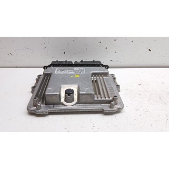 Recambio de centralita motor uce para opel vivaro c furgoneta (k0) 1.5 referencia OEM IAM 9845780880 0281037200 