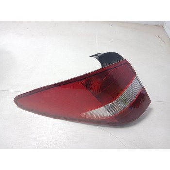 Recambio de piloto trasero izquierdo para ssangyong rodius i 2.7 xdi referencia OEM IAM 8360121  