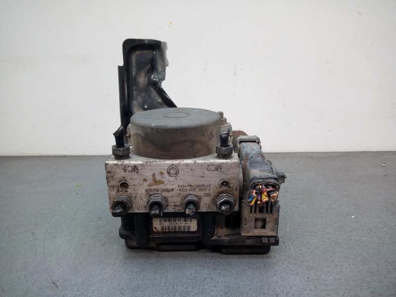 Recambio de abs para nissan note (e11e) acenta referencia OEM IAM 476609U10G 0265231732 0265800518