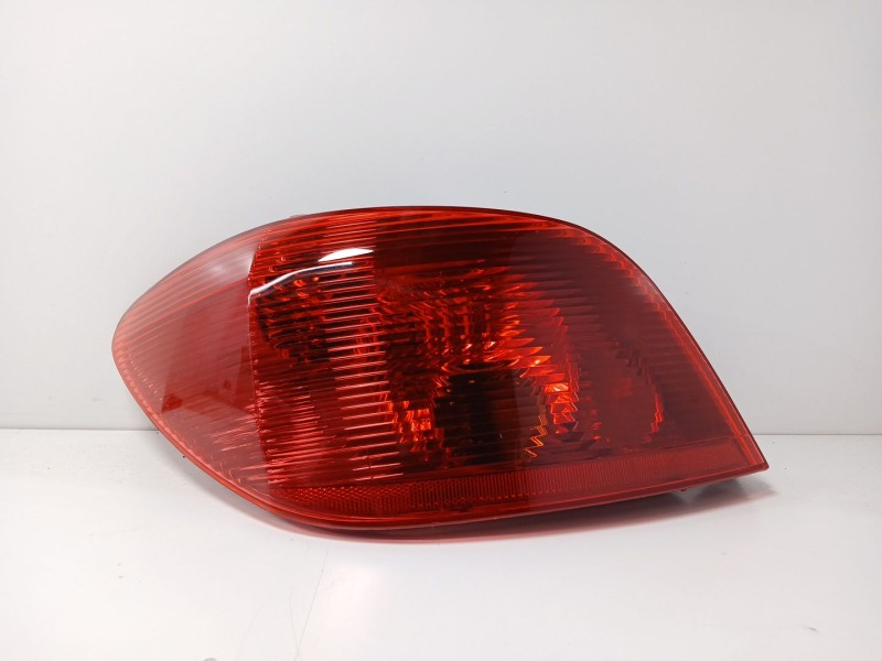 Recambio de piloto trasero izquierdo para peugeot 307 (3a/c) 1.6 16v referencia OEM IAM 085501923LR  