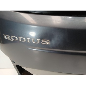 Recambio de porton trasero para ssangyong rodius i 2.7 xdi referencia OEM IAM 6401121101  