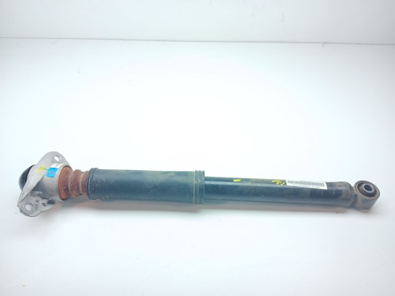 Recambio de amortiguador trasero izquierdo para omoda 5 referencia OEM IAM 202002703aa  