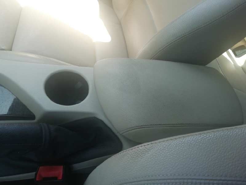 Recambio de apoyabrazos central para bmw x1 (e84) sdrive 20d referencia OEM IAM  CUERO BEIGE 