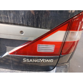 Recambio de piloto trasero derecho interior para ssangyong rodius i 2.7 xdi referencia OEM IAM   