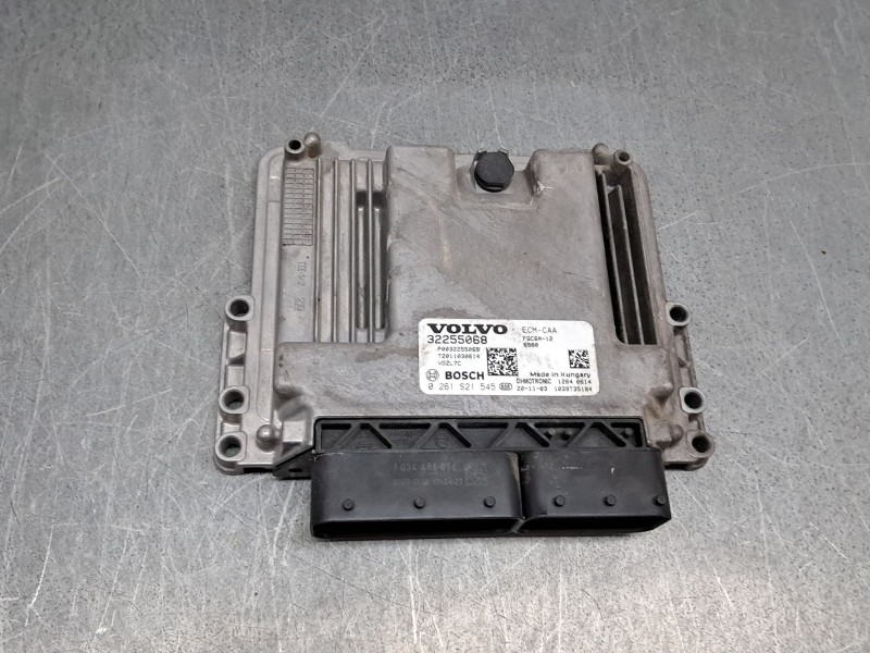 Recambio de centralita motor uce para volvo xc40 (536) t5 plug-in hybrid referencia OEM IAM 0261S21545  32255068