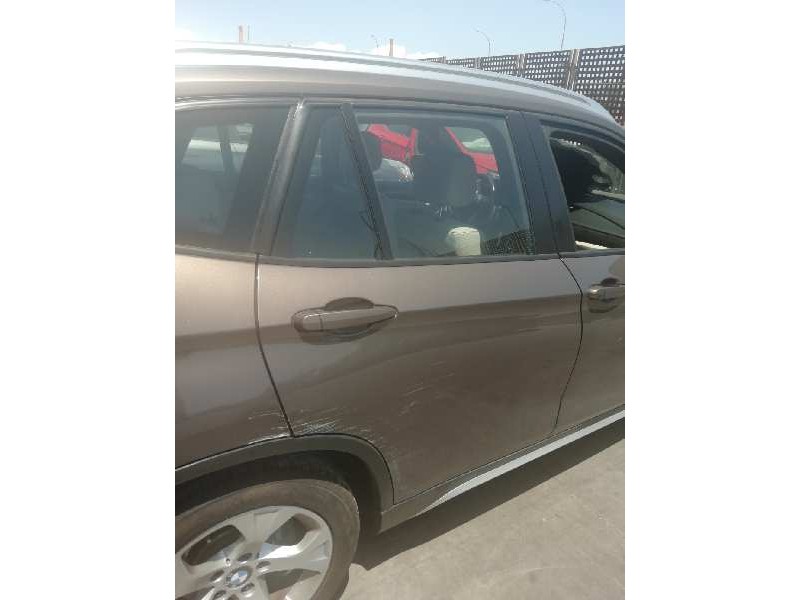 Recambio de puerta trasera derecha para bmw x1 (e84) sdrive 20d referencia OEM IAM  DAÑADA VER FOTOS 