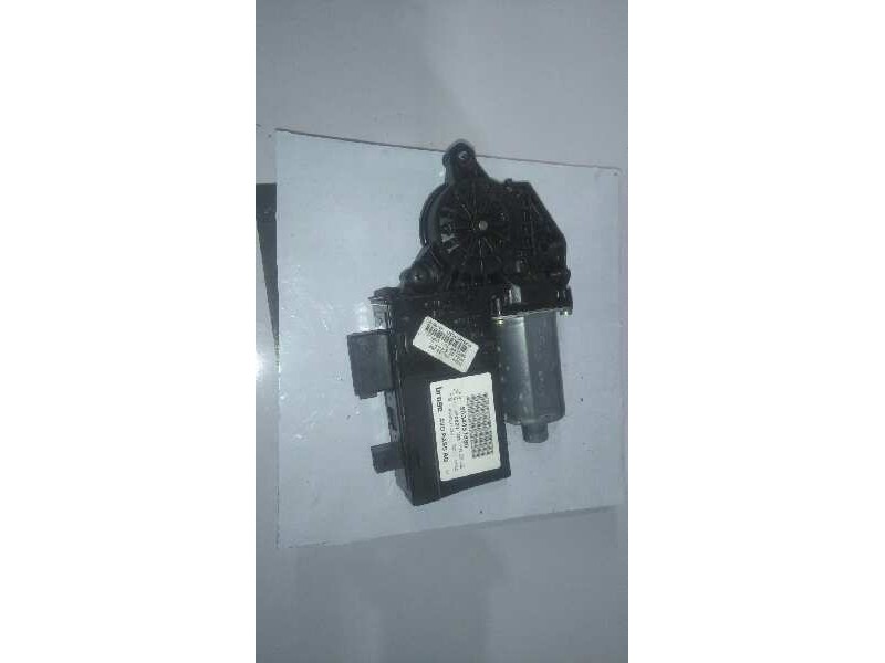 Recambio de motor elevalunas delantero derecho para peugeot 307 break / sw (s1) sw referencia OEM IAM 9634457480  5P
