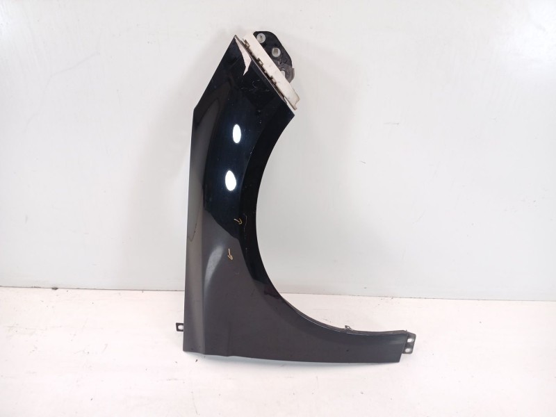 Recambio de aleta delantera derecha para ford focus iii sedán 1.6 tdci referencia OEM IAM 2171302  