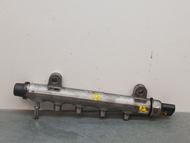 Recambio de rampa inyectora para hyundai i20 basis blue referencia OEM IAM 28337549  