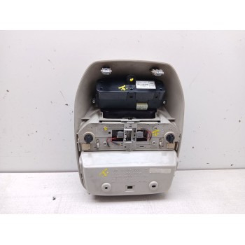 Recambio de luz interior para ssangyong rodius i 2.7 xdi referencia OEM IAM 8110021001 8371021000 