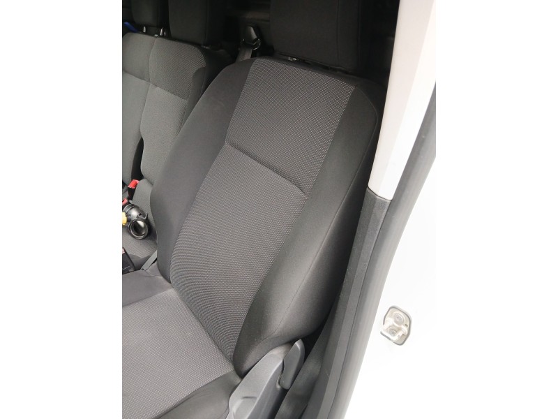 Recambio de asiento delantero izquierdo para opel combo e tour / life (k9) 1.5 referencia OEM IAM   