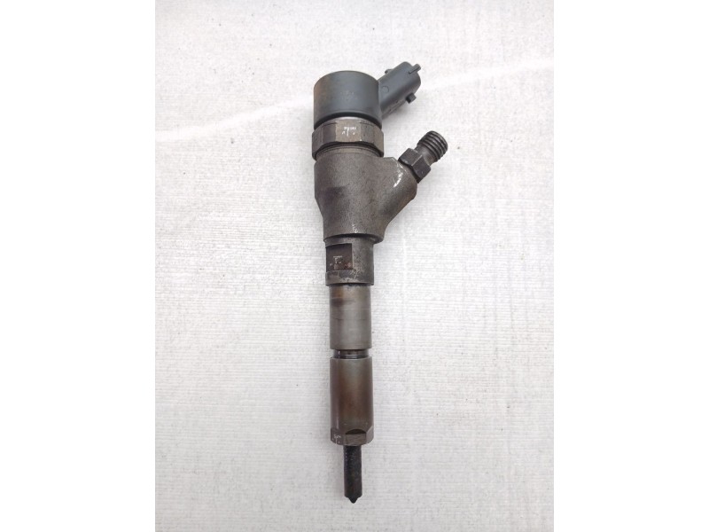 Recambio de inyector para peugeot 206 berlina xt referencia OEM IAM 9640088780  0445110062