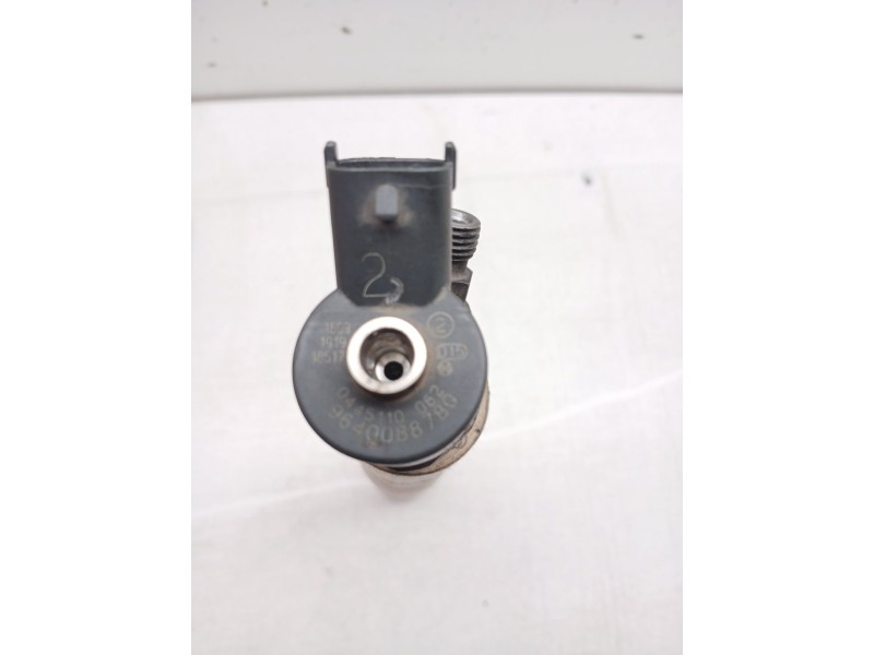 Recambio de inyector para peugeot 206 berlina xt referencia OEM IAM 9640088780  0445110062