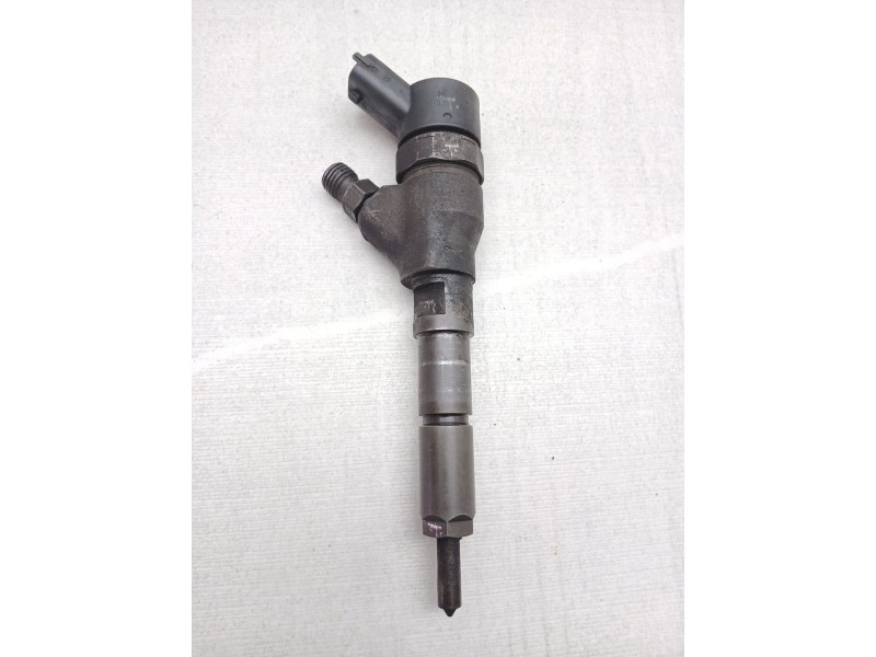 Recambio de inyector para peugeot 206 berlina xt referencia OEM IAM 9640088780  0445110062