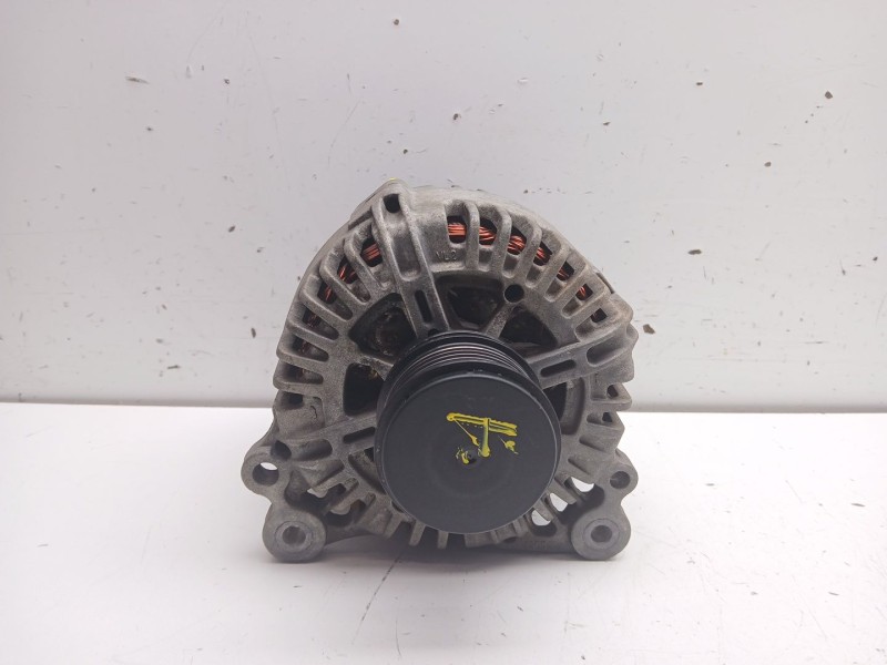 Recambio de alternador para volkswagen golf v (1k1) 1.9 tdi referencia OEM IAM 06F903023C / 06F903023F / 06F903023FX 03L903023F 