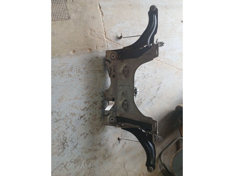 Recambio de puente delantero para renault clio iv (bh_) 1.5 dci 75 referencia OEM IAM 544017239R  