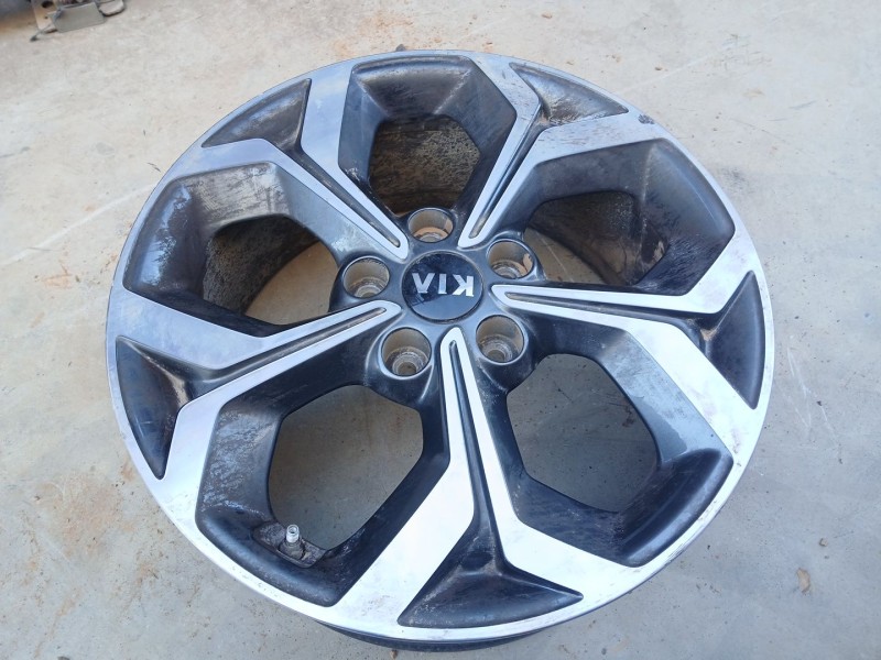 Recambio de llanta para kia ceed (cd) 1.4 t-gdi referencia OEM IAM 52910J7400  17 PULGADAS
